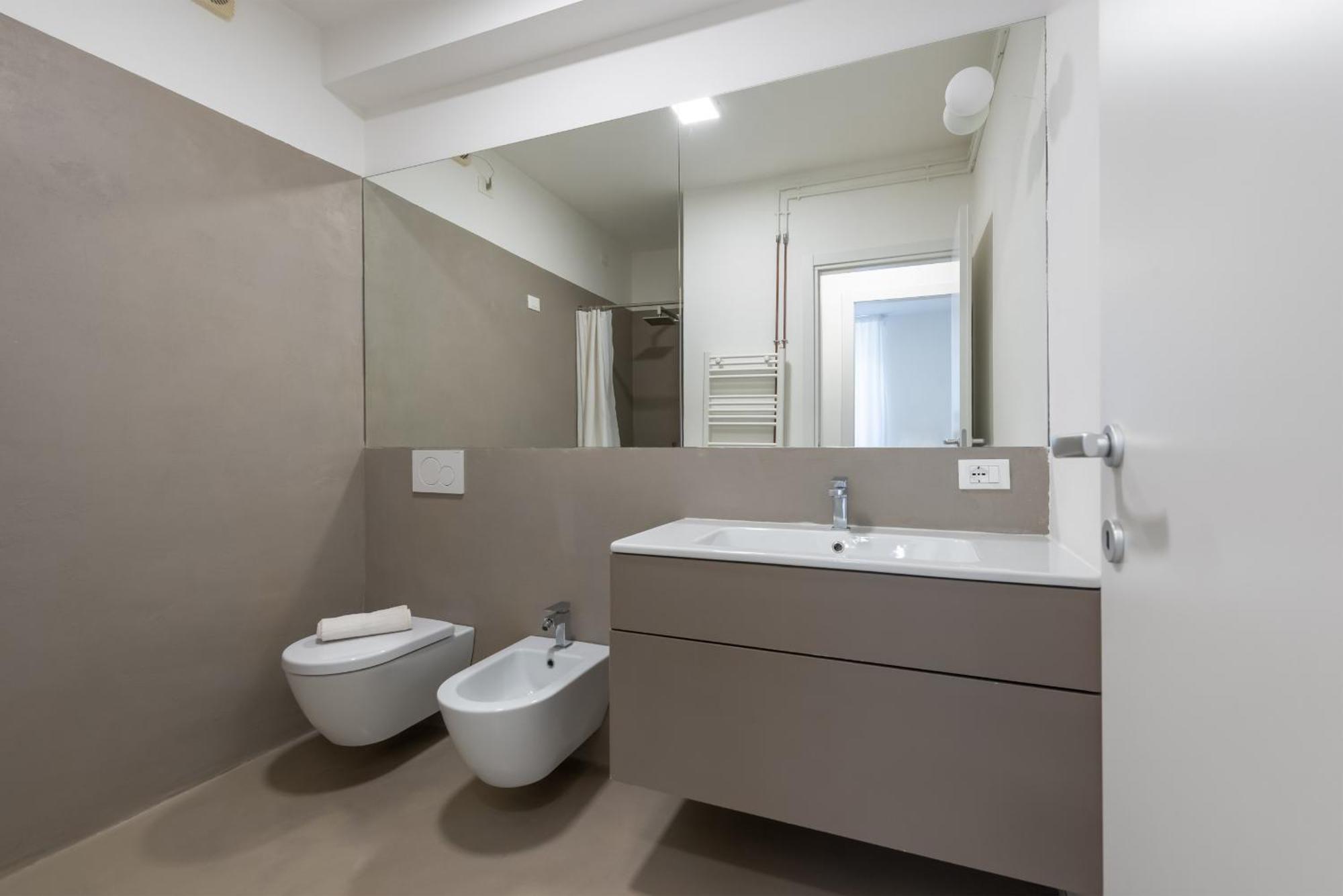 Residence Orti Apartments By Wonderful Italy Salo Bagian luar foto